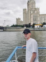 Парень 19 лет хочет найти девушку в Москве – Фото 1
